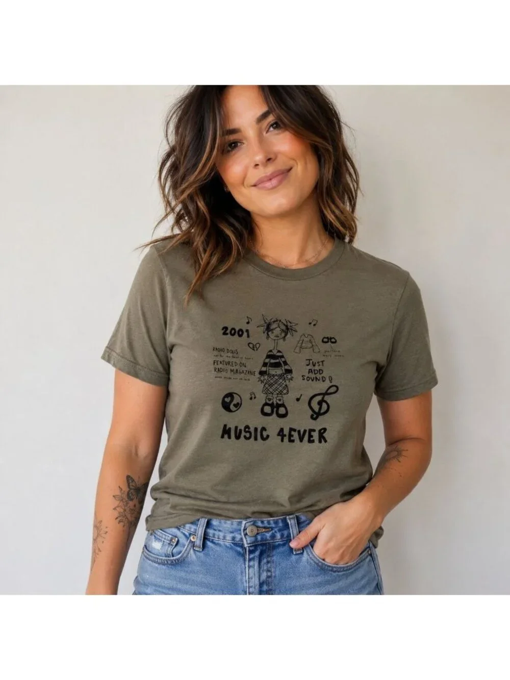 Radio Dolls Music 4Ever Graphic T-Shirt Olive Green Short Sleeve Crewneck 2001 D